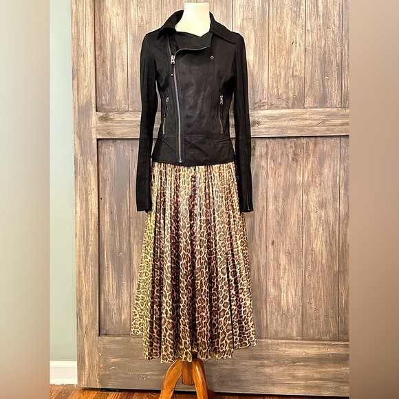 ALC Metallic Leopard Pleated Skirt NWT SZ 4 - Picture 2 of 10